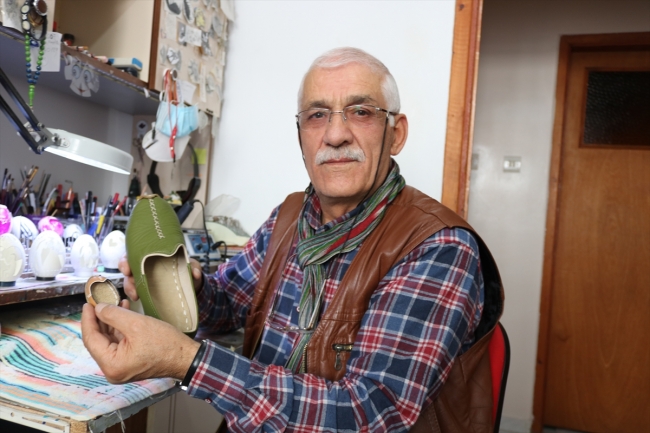 Yumurta kabuğundan "yemeni" yapıyor