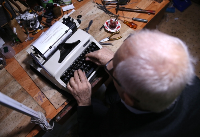 Zamana direnen daktilo ustası