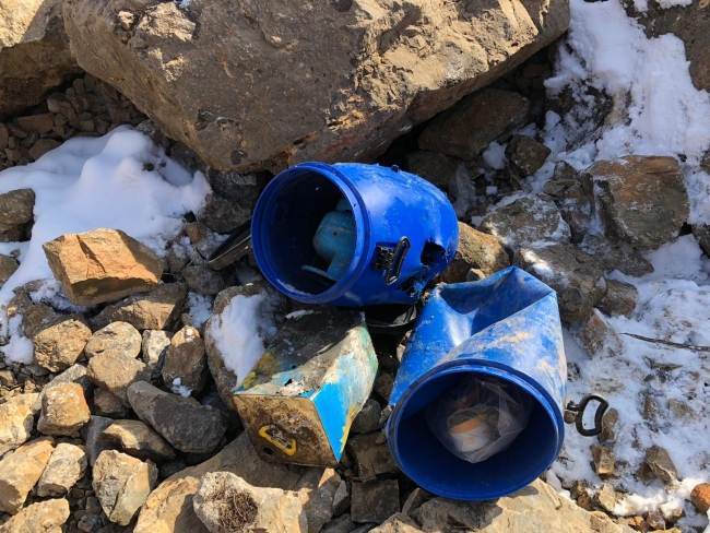 Van'da araziye gömülü patlayıcı ve mühimmat ele geçirildi