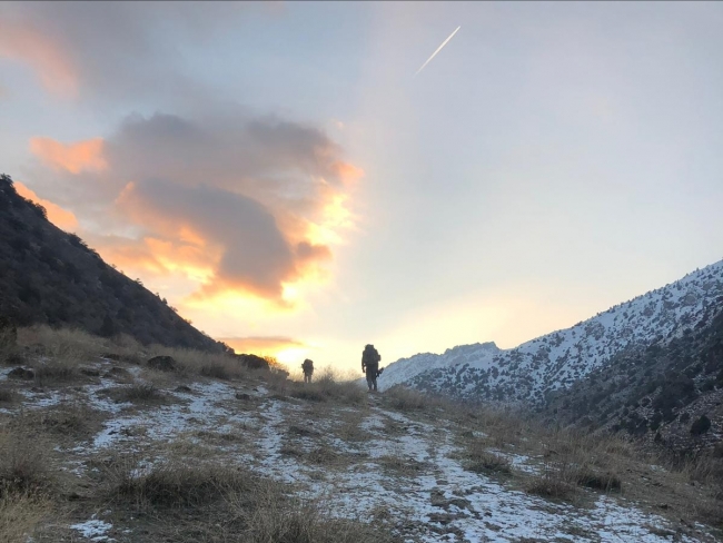 Van'da araziye gömülü patlayıcı ve mühimmat ele geçirildi
