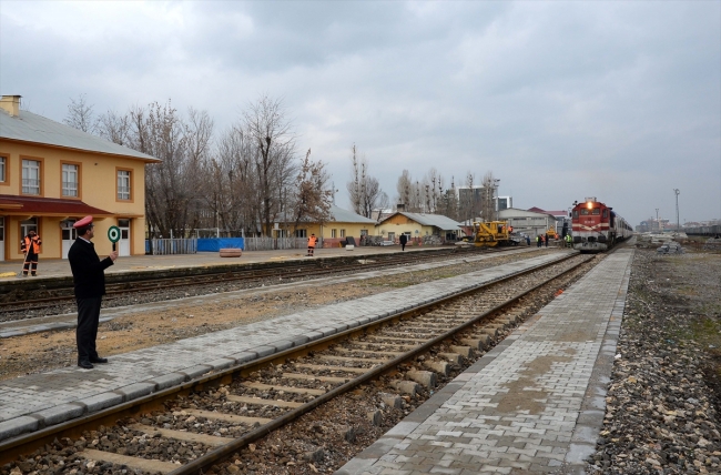 Vangölü Ekspresi ile eşsiz manzaralar arasında yolculuk