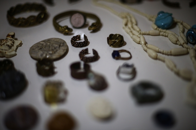 20 yıldır tarihi eserlerin minyatürünü yapıyor