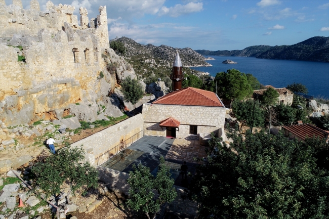 Kaleköylüler 77 yıl sonra camiye kavuşmanın sevincini yaşıyor