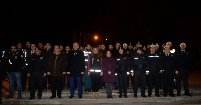 Vali'den polis ve jandarma personeline çorba ikramı