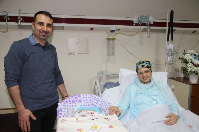 Yeni yılın ilk bebekleri dünyaya geldi