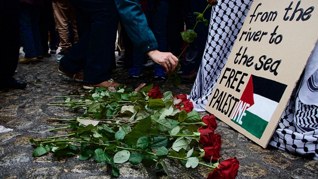 Hollanda'da Filistinlilerin "Dönüş Anahtarı" anıtı sergilendi