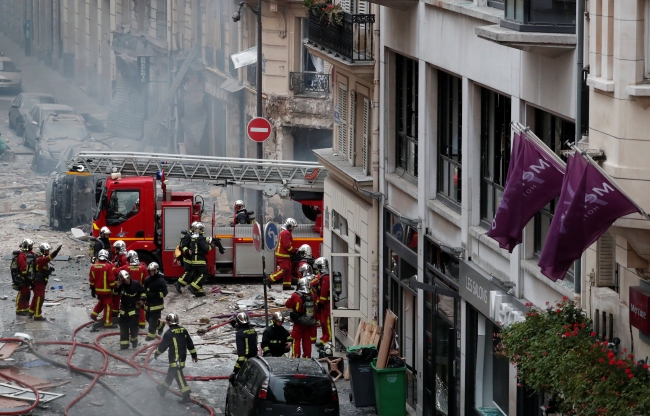 Fransa'nın başkenti Paris'te şiddetli patlama