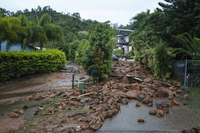 Avustralya’daki selde kayıp 2 kişinin cesedi bulundu