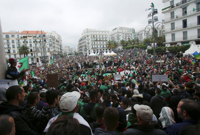 Cezayir'de Buteflika'nın kardeşi gözaltına alındı