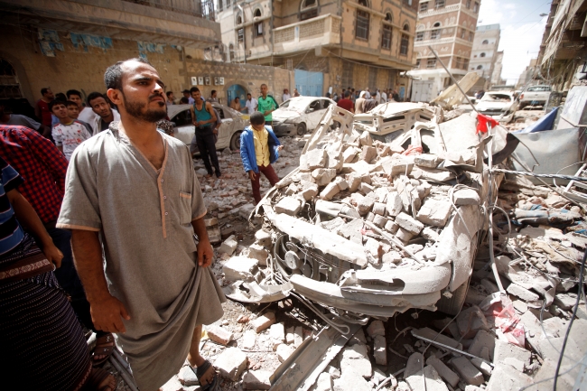 Koalisyon güçleri Yemen'de yine sivilleri hedef aldı