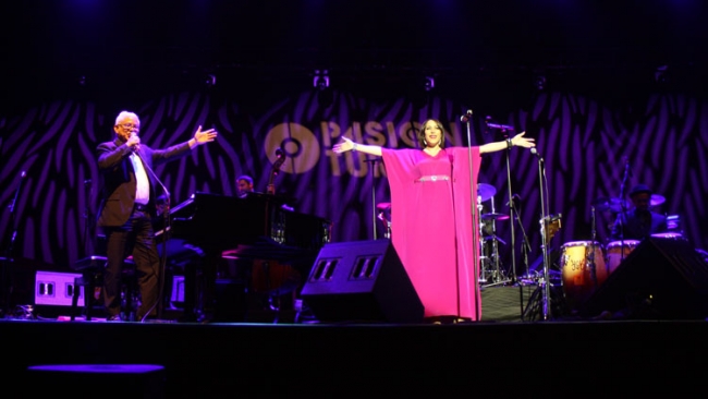 Pink Martini İstanbul'da konser verdi