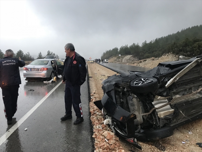 Antalya'da zincirleme kaza: 1 ölü, 6 yaralı