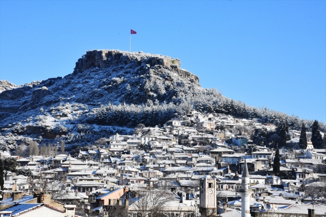 Muğla kar yağışıyla ayrı bir güzelliğe büründü