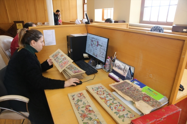 Asırlık halı desenleri dijital ortama aktarılıyor