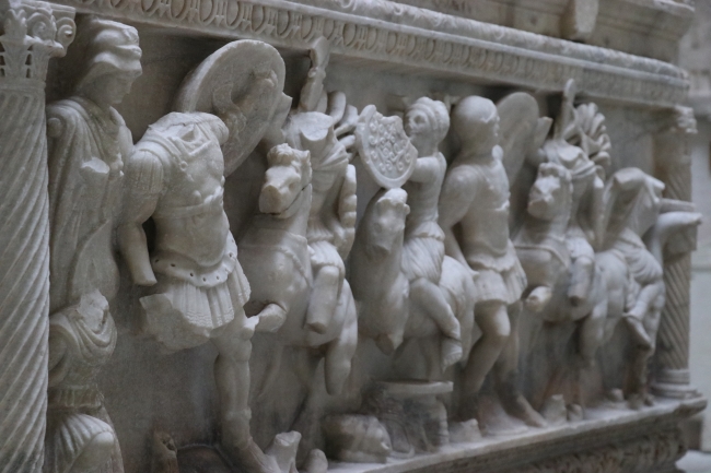 Kütahya'daki "Amazonlar lahdi" bin 858 yıllık tarihiyle dikkat çekiyor