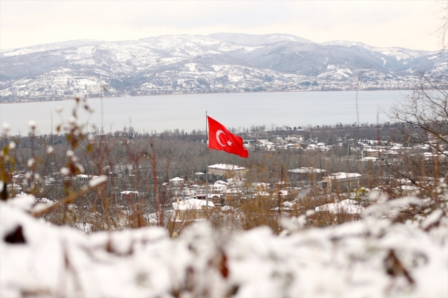 Doğu Marmara'nın turizm gözdesi Sapanca tatilcileri bekliyor