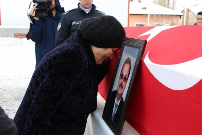 Gaziantep Vali Yardımcısı İmamgiller Sivas'ta toprağa verildi