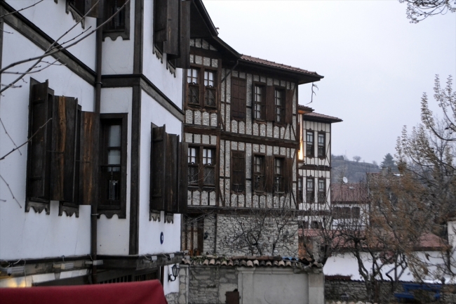 Safranbolu'nun tarihi dokusu yeni binalara örnek oluyor