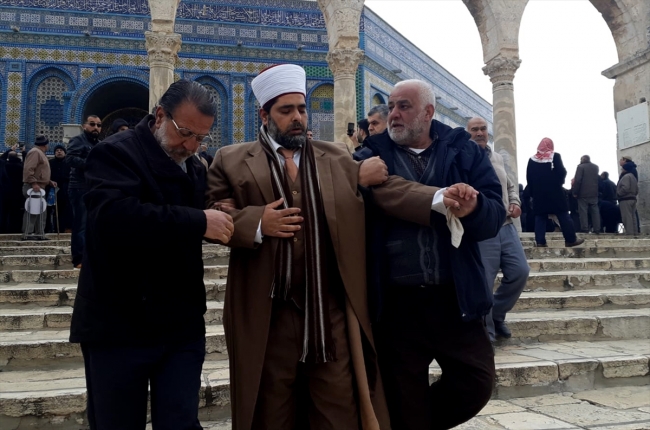 İsrail güçleri, Filistinlilerin Kubbetu’s Sahra'ya girişlerini engelledi