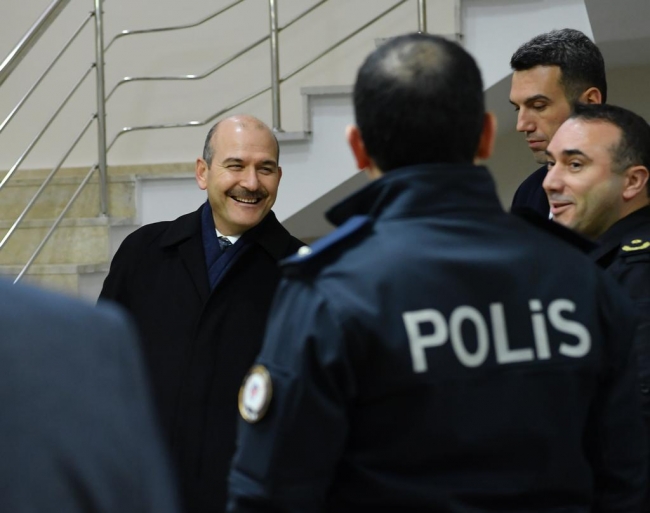 Bakan Soylu'dan polis merkezine sürpriz ziyaret