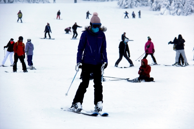 Uludağ'da yarıyıl tatili öncesi doluluk oranı yüzde 90'a ulaştı
