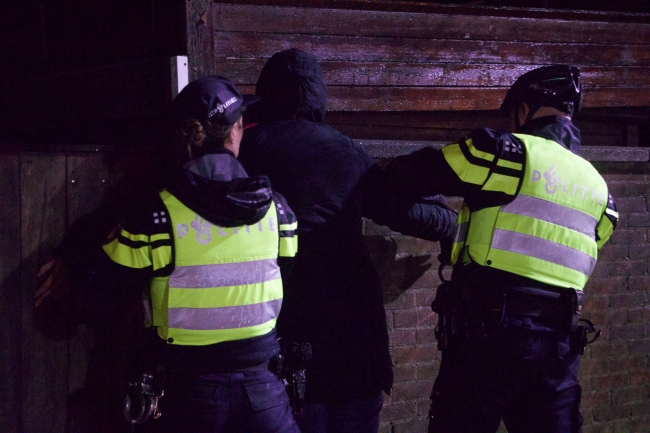 Hollanda'da cami önünde "İslam karşıtı" gösteri