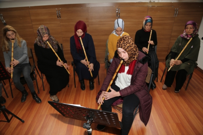 Ordulu kadınlar neyzen olabilmek için çalışıyor