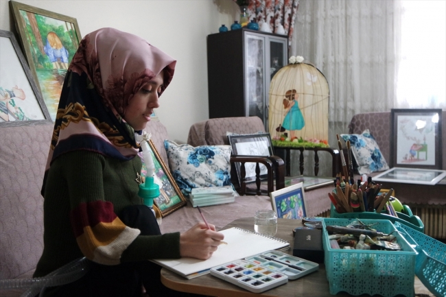 Kas hastası genç umutlarını tuvale yansıtıyor