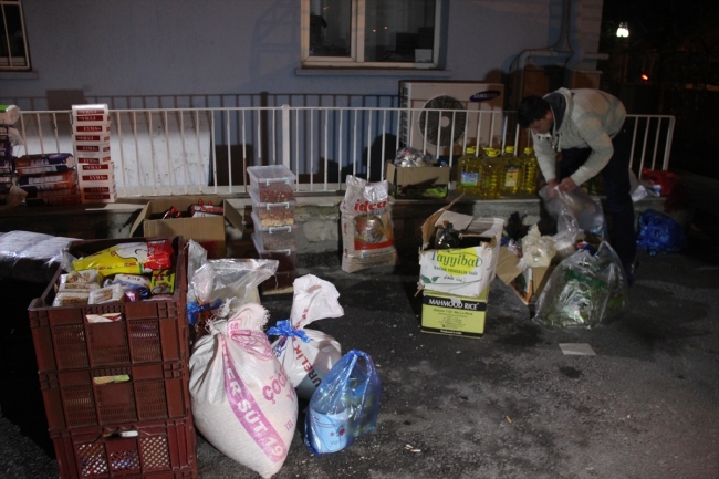 Çekyatın içine saklandılar yine de polisten kaçamadılar