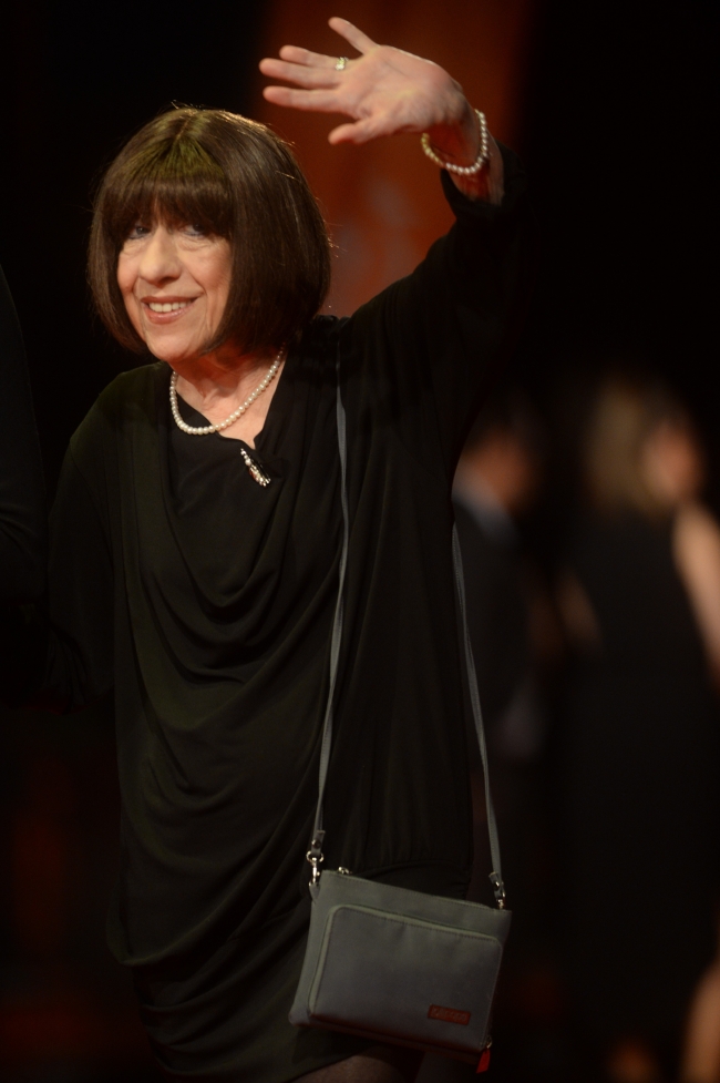 Ayşen Gruda hayatını kaybetti