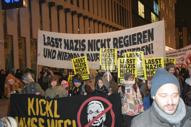 Avusturya’da aşırı sağcı parti karşıtı gösteri