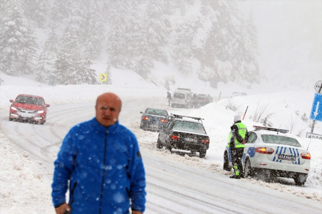 Seydişehir-Antalya kara yolu ulaşıma kapandı