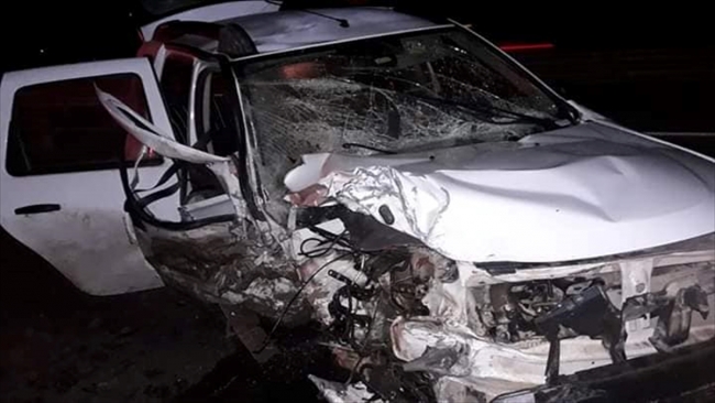 Ters şeride girip 2 kişinin yaralanmasına neden oldu