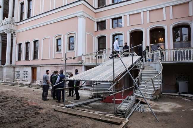 "Çölde Av" Resim Müzesi'ne taşındı