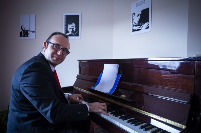 Nehir Nisa Alemdar, çelloda birincilik elde etti