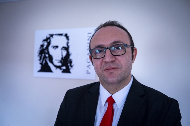 Nehir Nisa Alemdar, çelloda birincilik elde etti