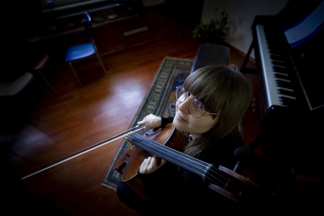 Nehir Nisa Alemdar, çelloda birincilik elde etti