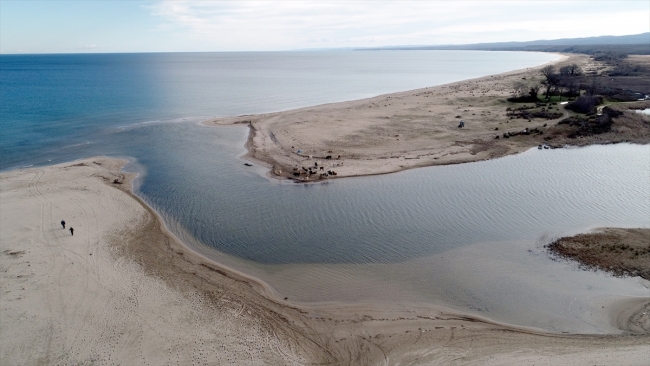 Deniz ve gölün birleştiği doğa harikası