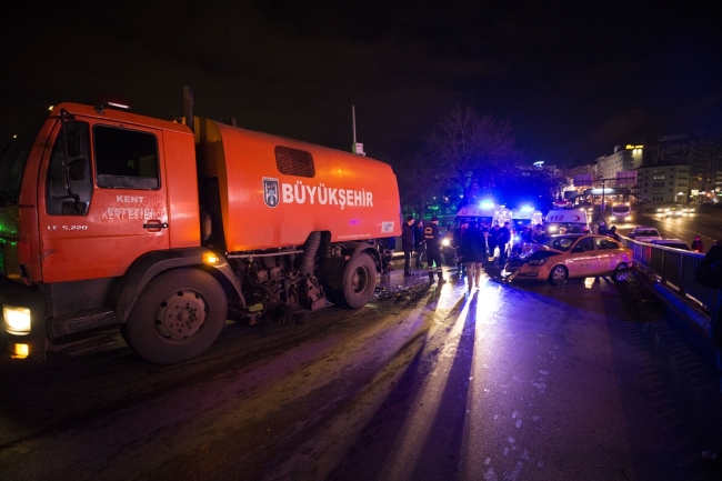 Ankara'da trafik kazası: 3 yaralı