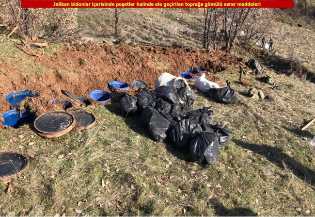 5 ton esrarın bulunduğu operasyonda 6 terör sığınağı imha edildi