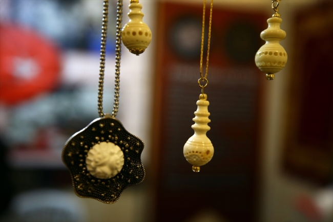 Lüle taşı işlemeciliğini dünyaya tanıtıyor