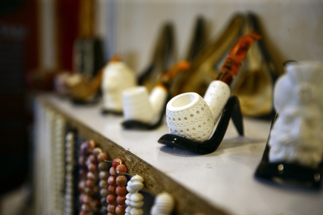 Lüle taşı işlemeciliğini dünyaya tanıtıyor