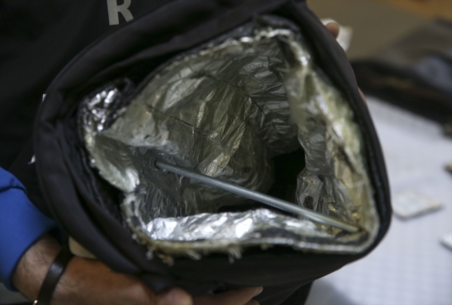 Alüminyum folyo ile hırsızlık yapan zanlılar yakalandı