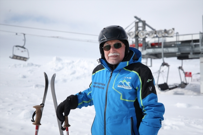 71 yıldır kayak pistlerinde