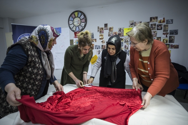 Kültürel renkler "Komşu Kadın Bohçası"na işlendi