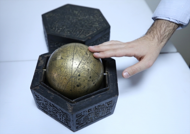 Osmanlı dönemine ait 'gökküre' ele geçirildi