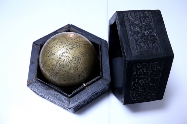 Osmanlı dönemine ait 'gökküre' ele geçirildi