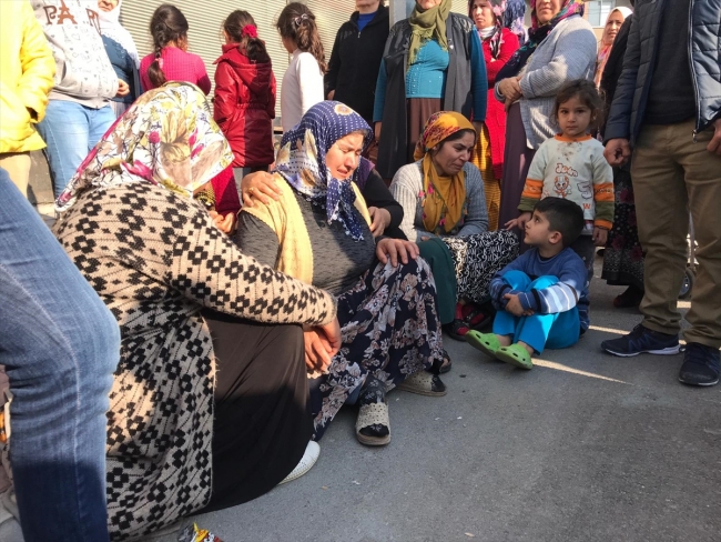 Mersin'de 5 katlı bir bina çöktü