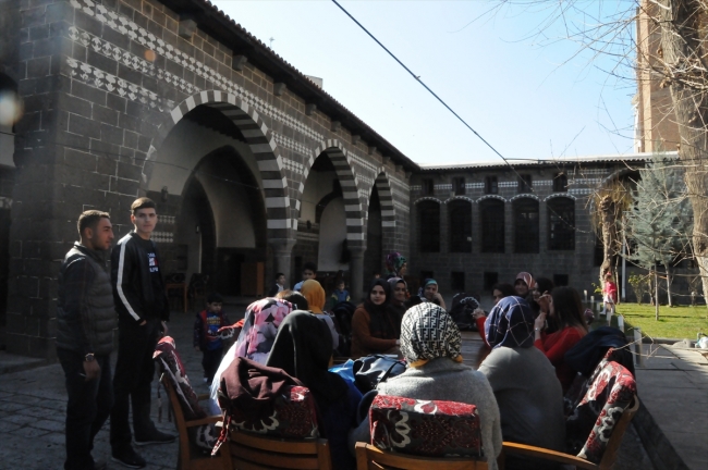 Diyarbakır'ın 400 yıllık konakları yaşamla buluştu