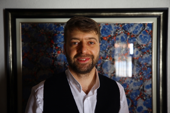 Ebru sanatını dünyaya tanıtıyorlar